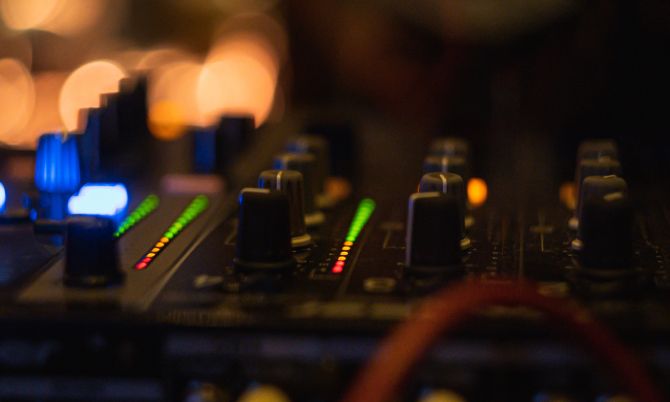 tuneservice.com